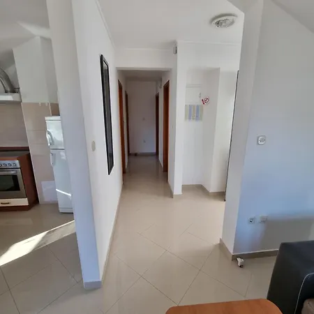 Max Apartman